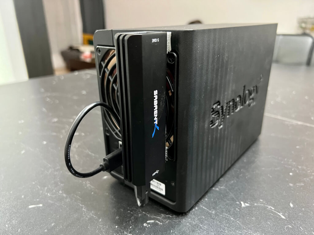 Synology DS218+ back